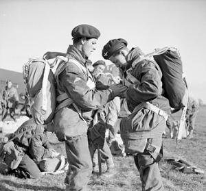 Parachute_training_1944[1]